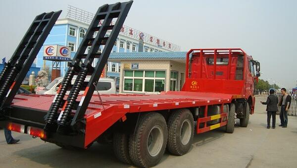解放j6，7噸-12噸挖掘機(jī)拖車